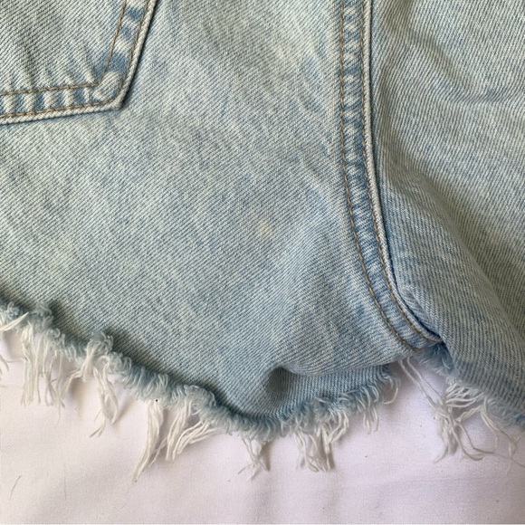 Garage Festival Short - Picture 5 of 5